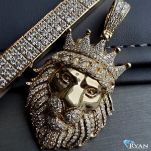 1.44ctw Large Diamond Lion with Cuban Link Crown