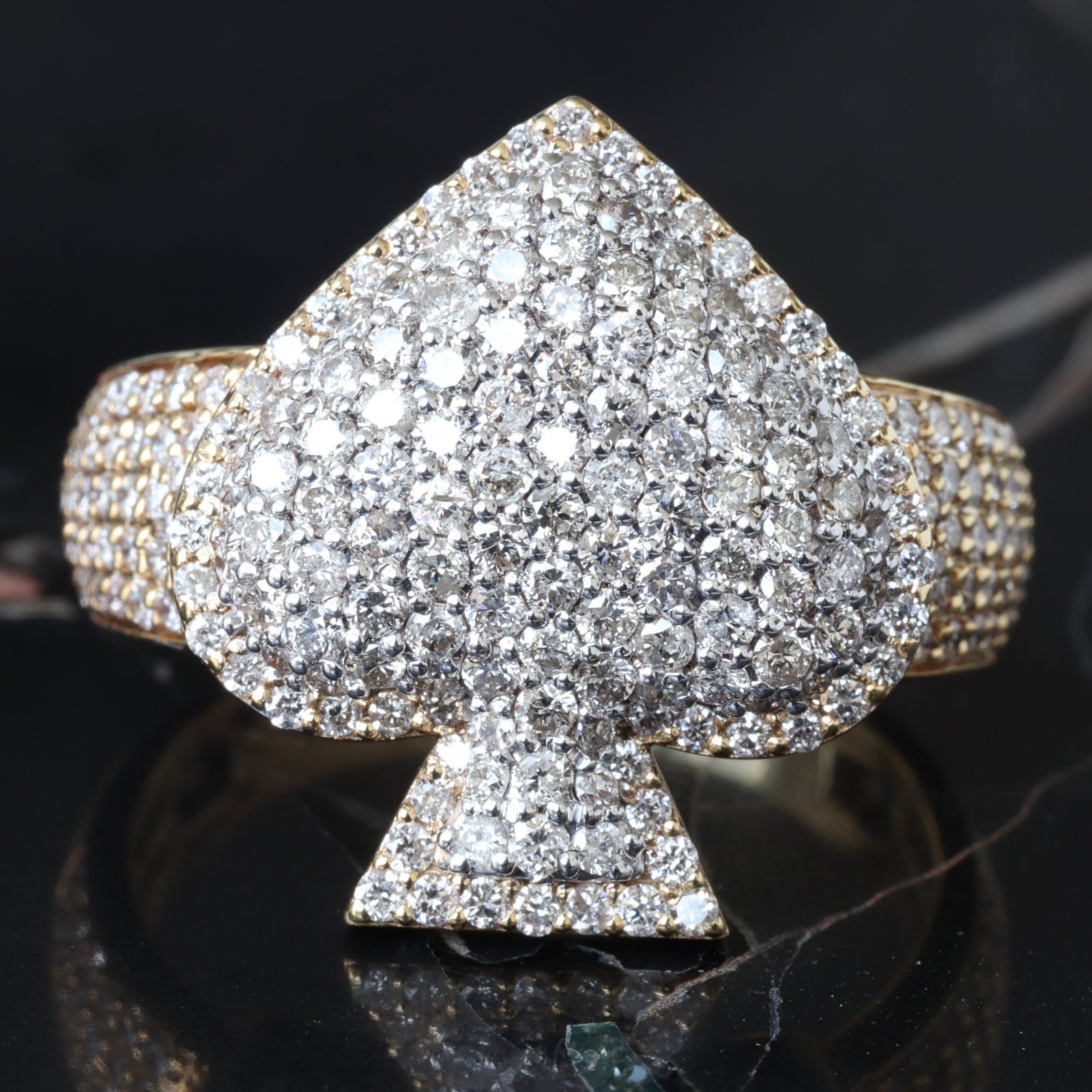 1.90CTW Natural Diamond Spade Ring - Image 2