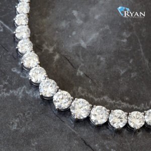 25.00ctw Three Prong Graduated Tennis Chain