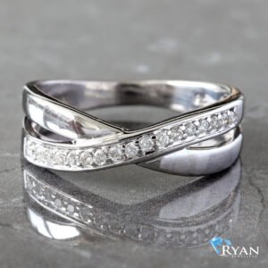 0.25CTW Natural Round Diamond Cross Over White Gold Band