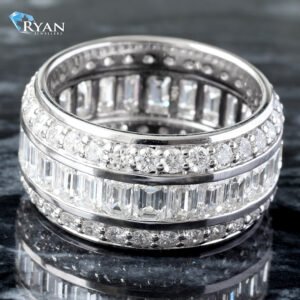 LAB RING GW 10K 8.03CTW THREE ROW ETERNITY BAND EMERALD CENTER ROUND PRONG SET CHANNEL SIDES