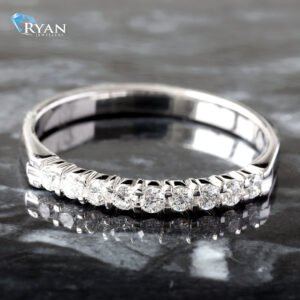 0.25CTW LAB Shared Prong 9 Stone Band