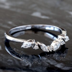 0.21ctw Round & Marquise Cut Contouring Band