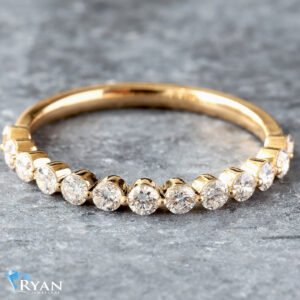 0.52ctw Round Cut 15 Stone Shared Prong Open Profile Band